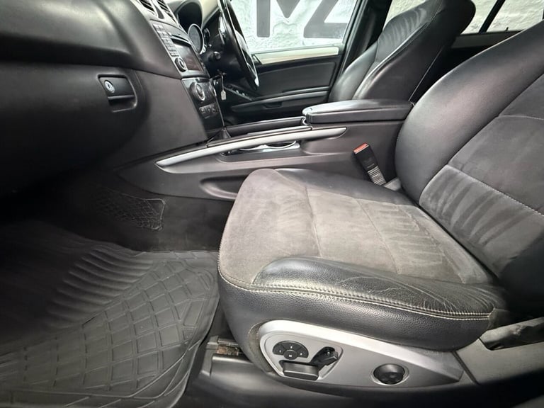 2010 Mercedes-Benz M-Class 3.0 ML300 CDI V6 BlueEfficiency Sport SUV 5dr Diesel Tiptronic 4WD Eur...