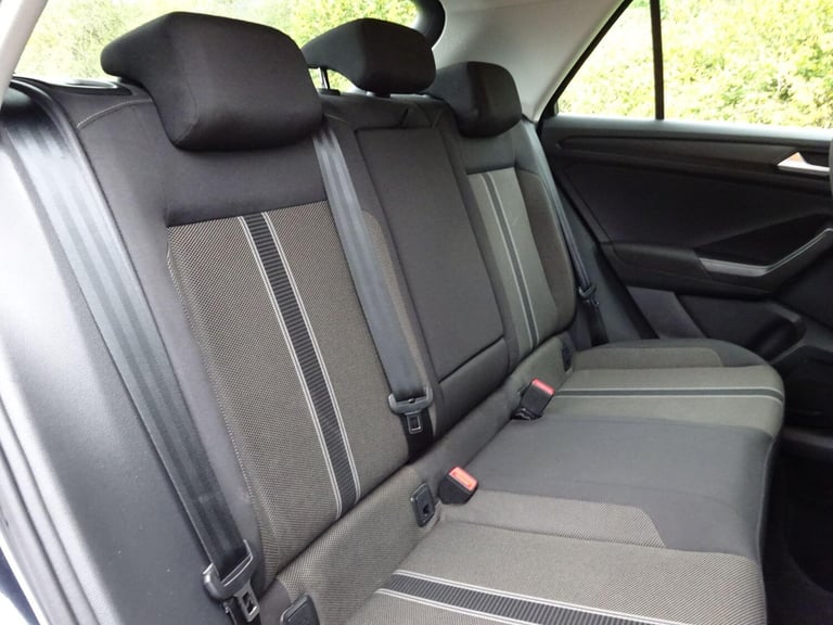 2019 Volkswagen T-Roc 1.6 TDI SE 5dr HATCHBACK DIESEL Manual