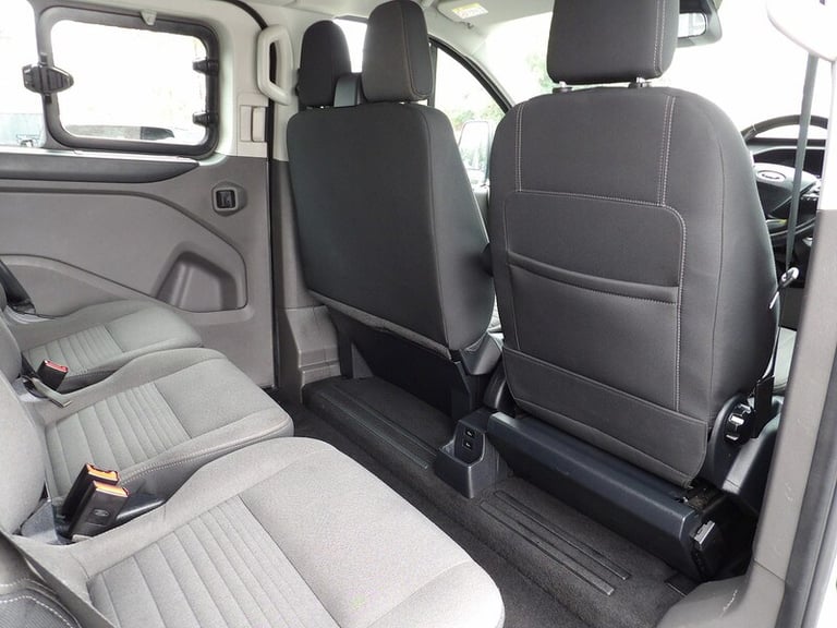 2021 Ford Tourneo Custom 2.0 EcoBlue 130ps Low Roof 8 Seater Titanium MPV DIESEL Manual