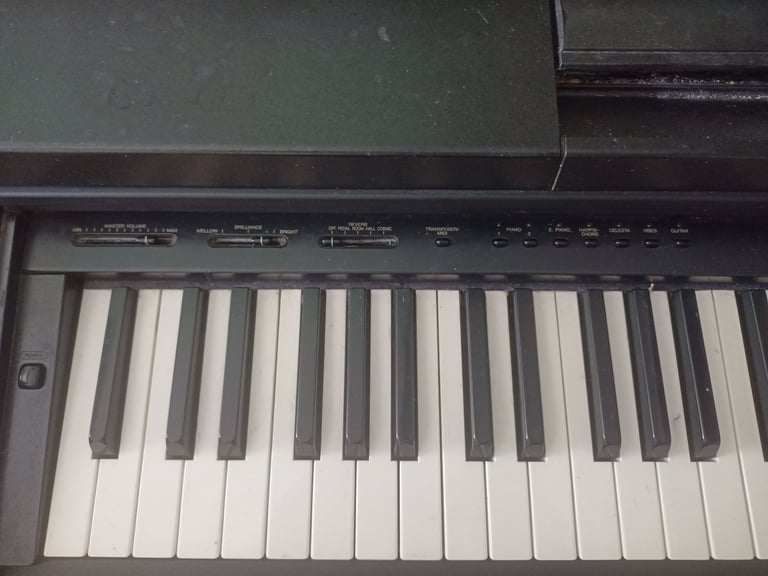 Yamaha Clavinova CLP-550 , Fully functional 