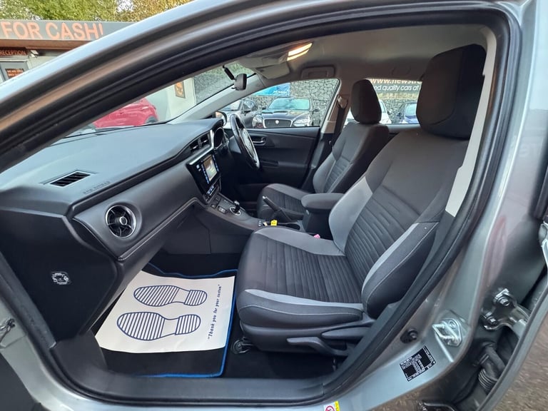 2015 Toyota Auris 1.8 VVT-h Icon Touring Sports CVT Euro 6 (s/s) 5dr ESTATE Petrol/Electric Hybri...