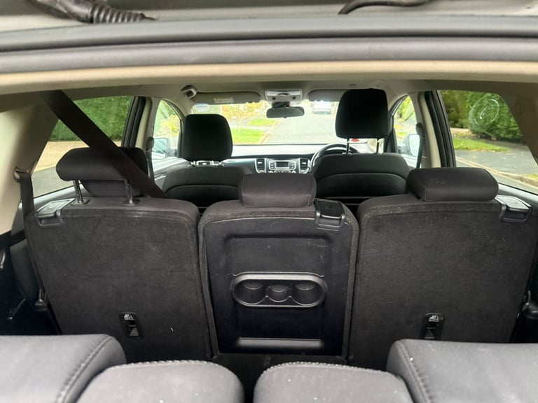 Kia Carens 2 1.7 CRDi MPV 7-seater Automatic with 12 Months Mot&Low Mileage 79K&Full Ser Hist