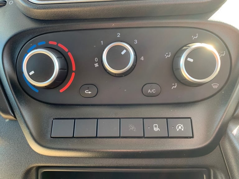 Iveco Daily 35S14 Curtainsider 2.3ltr 140bhp 6- Speed Manual