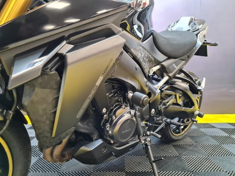 SUZUKI GSX-S 1000, 2022 low miles re-mappped