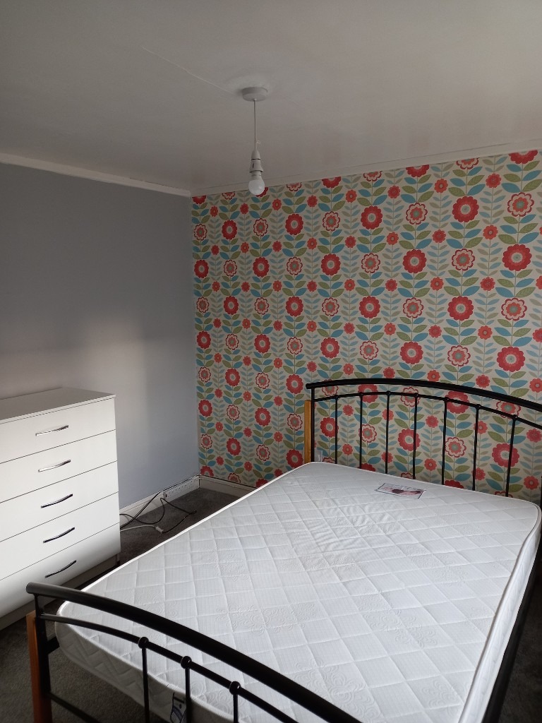 **LET BY**3 BEDROOM SEMI-DETACHED**DORCAS DRIVE**BLURTON**