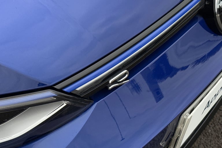 2023 Volkswagen Golf 2.0 TSI 320 R 4Motion 5dr DSG **REAR SIDE AIRBAGS, 19' ESTORIL BLACK A Hatch...