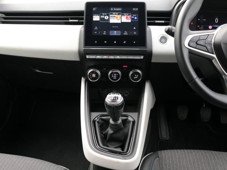 2023 Renault Clio 1.0 TCe Techno Hatchback 5dr Petrol Manual Euro 6 (s/s) (90 ps) HATCHBACK Petro...