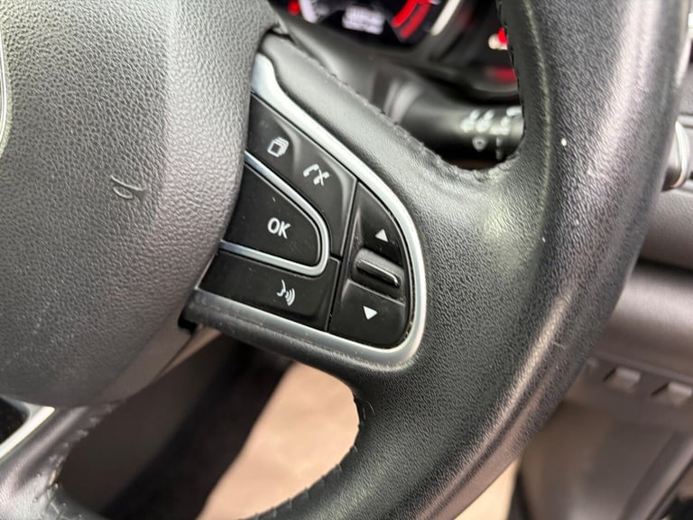 2018 Renault Kadjar 1.3 TCe Dynamique Nav Euro 6 (s/s) 5dr HATCHBACK Petrol Manual