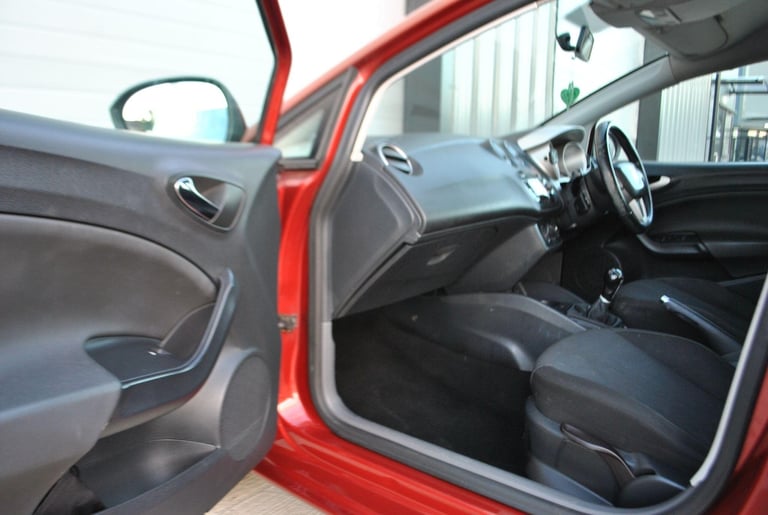 SEAT Ibiza 1.6 16V Sport Euro 4 5dr Petrol Manual - Image 8