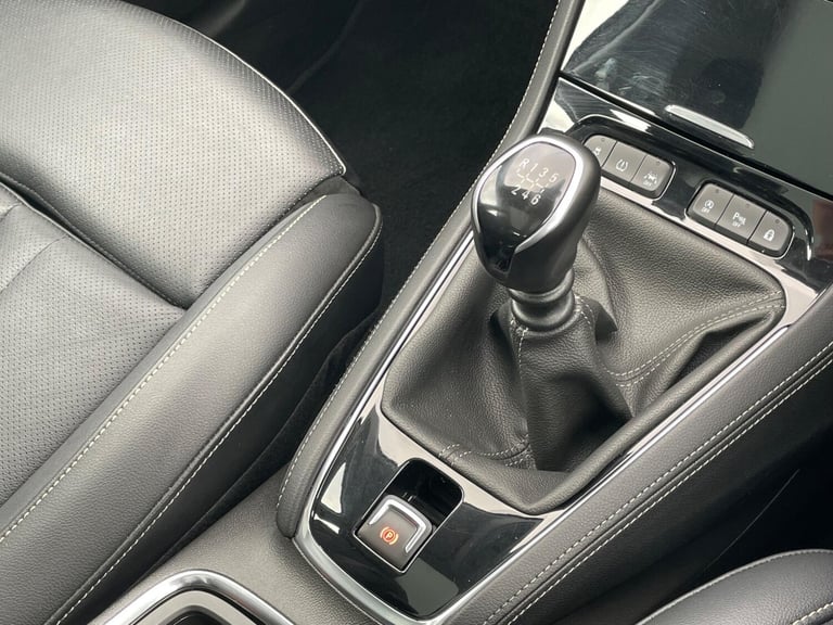 2020 Vauxhall Grandland X 1.5 Turbo D BlueInjection Elite Nav Euro 6 (s/s) 5dr HATCHBACK Diesel M...