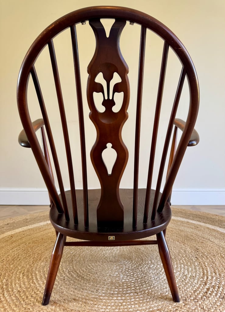 Ercol mid century vintage 307 Fleur De Lis tub armchair 