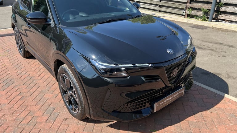 2025 Alfa Romeo Junior 1.2 MHEV Ibrida SUV 5dr Petrol Hybrid e-DCT Euro 6 (s/s) (136 ps) SUV Hybr...