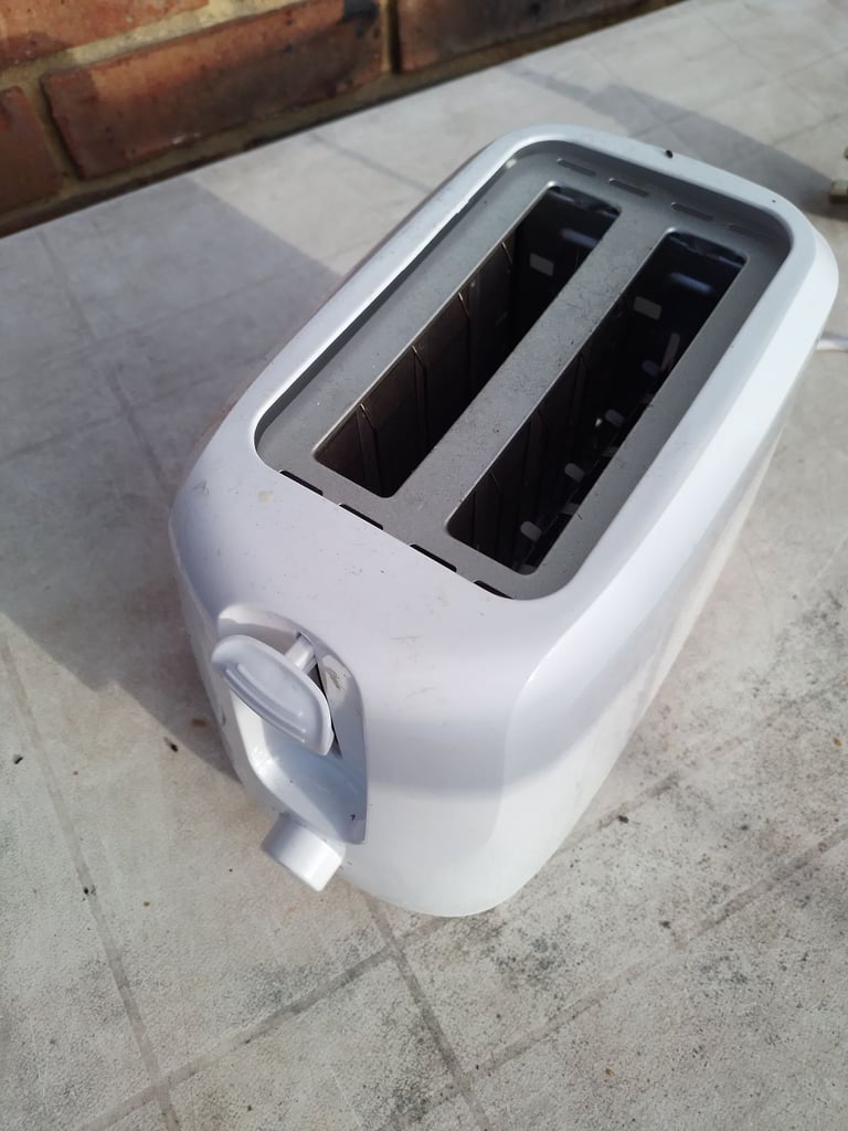 any toaster £10 each