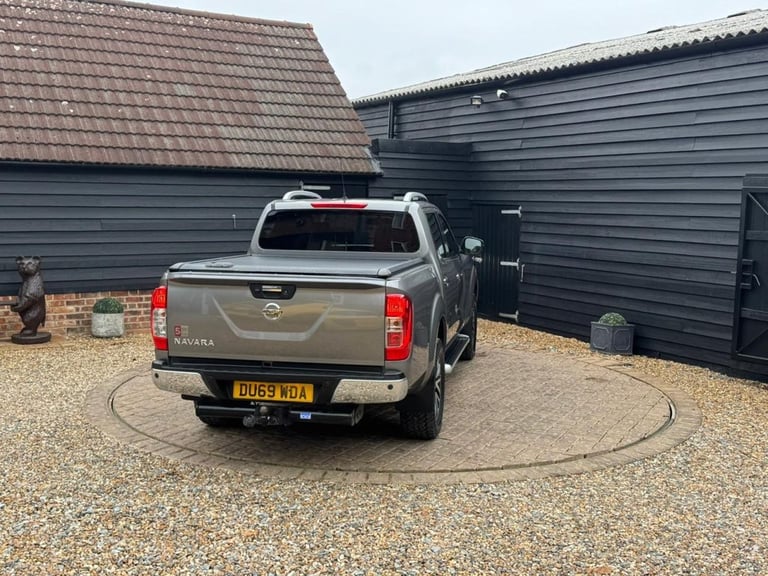 2019 Nissan Navara Double Cab Pick Up Tekna 2.3dCi 190 4WD Auto PICK UP DIESEL Automatic