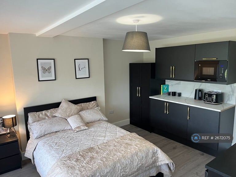 1 bedroom in Manchester Road, Swinton, Manchester, M27 (#2672075)