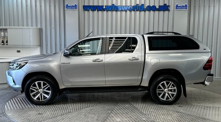 2020 Toyota Hilux 2.4 INVINCIBLE 4WD D-4D DCB 147 BHP DOUBLE CAB PICK-UP Diesel Manual