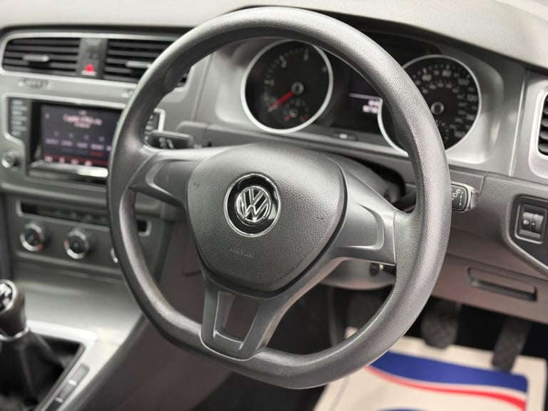 VOLKSWAGEN GOLF 1.6 TDI BlueMotion Tech S 2015