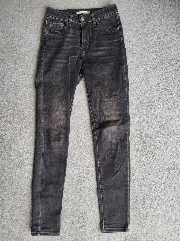 Women's Levi's High Rise Skinny jeans in Black/Charcoal W26/L30