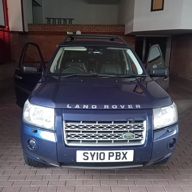 Land Rover, FREELANDER, Estate, 2010, Manual, 2179 (cc), 5 doors