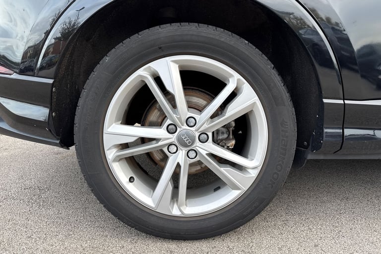 2019 Audi Q3 1.5 TFSI CoD 35 S line Euro 6 (s/s) 5dr SUV PETROL Manual