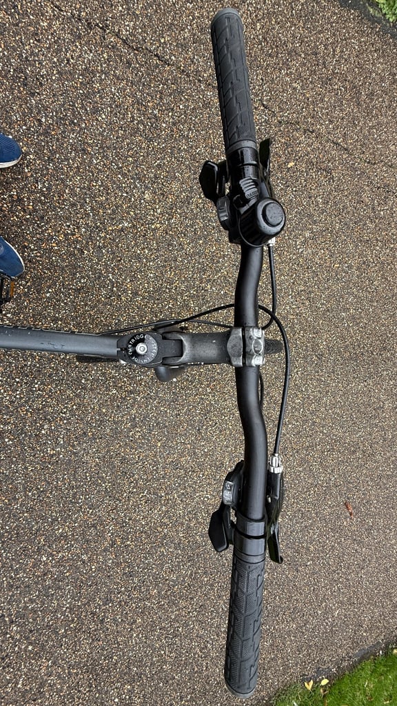 Carrera Subway 2 hybrid bike in great condition