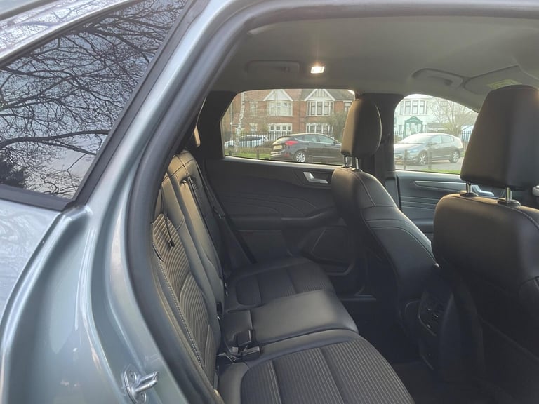 FORD KUGA 1.5 Kuga Titanium Edition 5 door 1.5L EcoBoost 150PS FWD 6 Speed