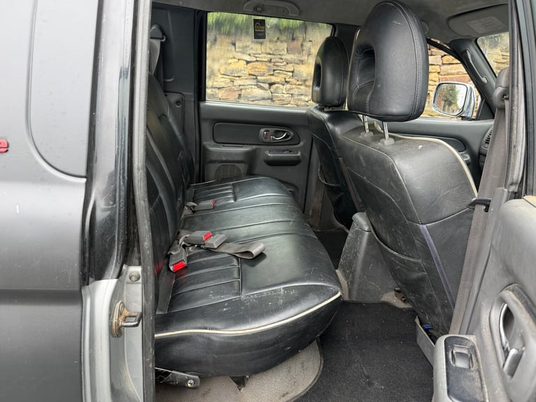 2001 Mitsubishi L200 DOUBLE CAB D/C 4X4 BLACK PICK UP Diesel Manual