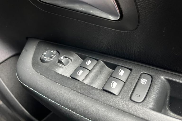 2023 Peugeot 208 1.2 PureTech 100 Allure Premium + 5dr HATCHBACK PETROL Manual