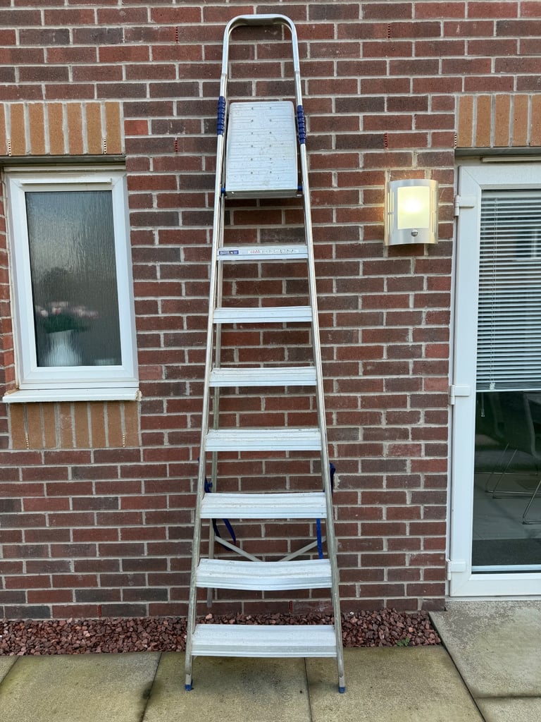 8 Step Aluminium Ladders