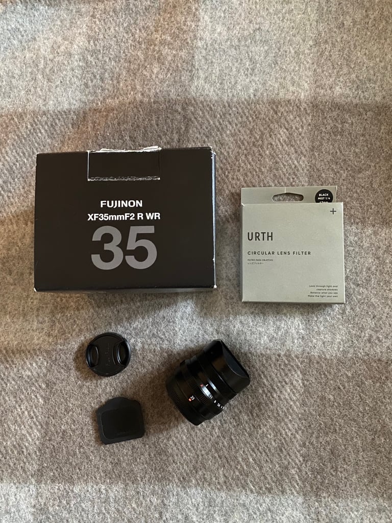 image for Fujifilm XF 35mm f/2 R WR