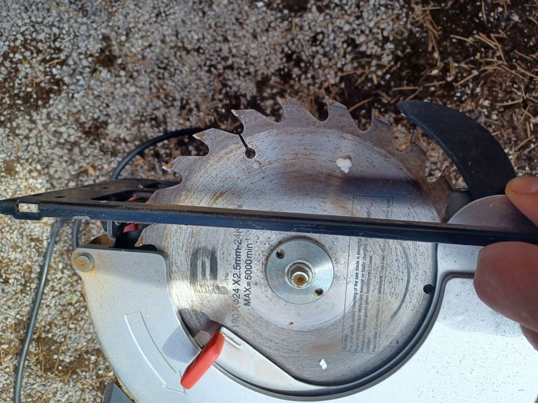 Circle saw