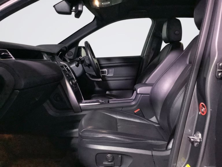 2019 Land Rover Discovery Sport 2.0 TD4 Landmark SUV 5dr Diesel Auto 4WD Euro 6 (s/s) (180 ps) ES...