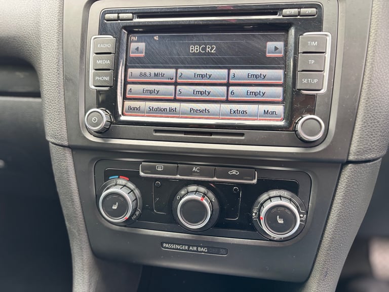 Volkswagen, GOLF, Hatchback, 2010, Semi-Auto, 1390 (cc), 5 doors