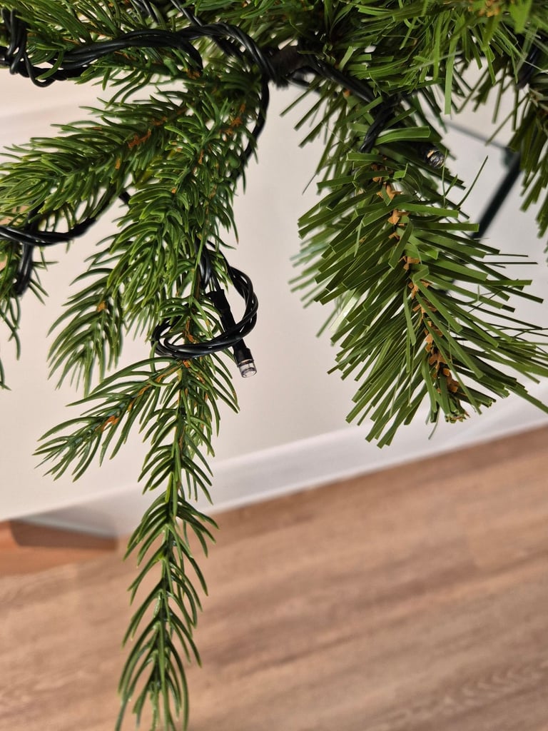 5Ft Pre-Lit Windsor Fir Christmas Tree, Dual Warm White