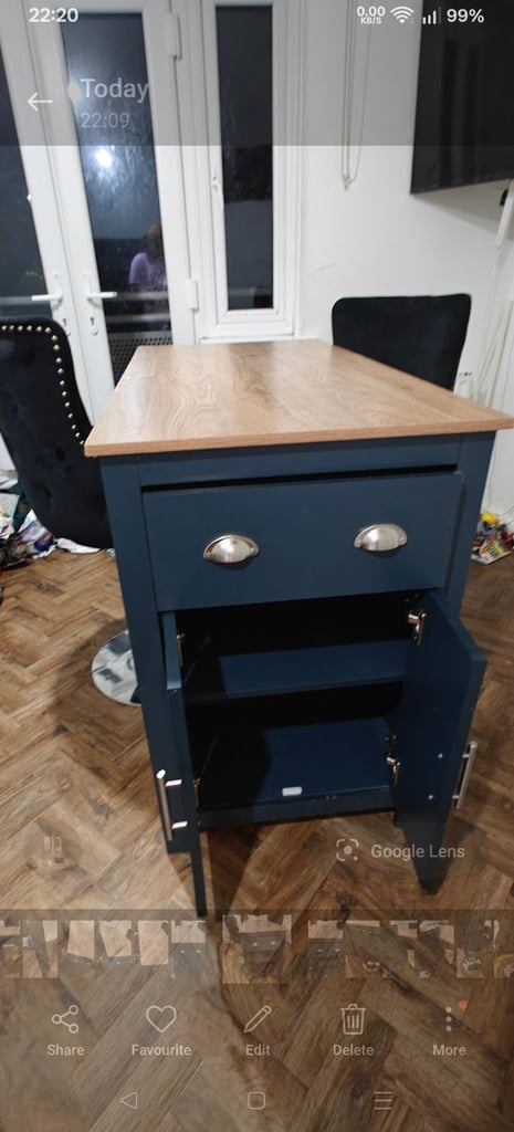Breakfast bar with two high velvet chairs