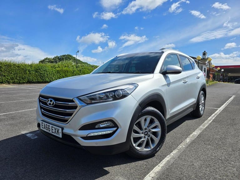 image for  Hyundai TUCSON 1.7 CRDi Blue Drive Premium Euro 6 (s/s) 5dr Diesel