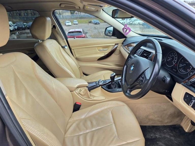 2014 BMW 3 Series 2.0 320d ED EfficientDynamics Euro 5 (s/s) 4dr Saloon Diesel Manual