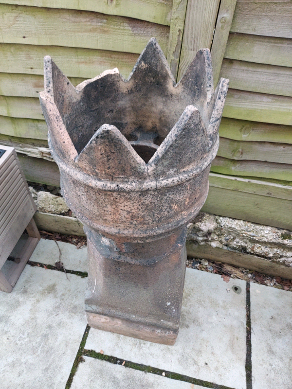Victorian chimney pot 