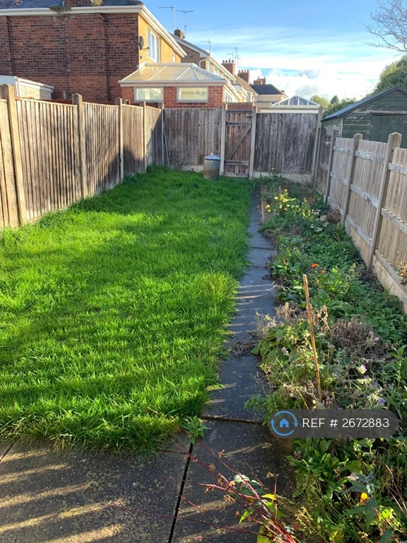 2 bedroom house in Ingleton Road, Derbyshire, S41 (2 bed) (#2672883)