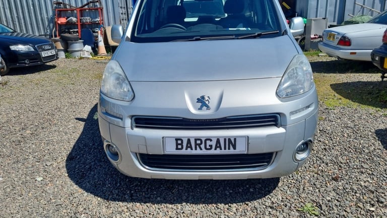 2014 Peugeot Partner Tepee 1.6 HDi 92 S 5drWheelchair accessible.  Ramp. Low mileage,  2 keys. MP...