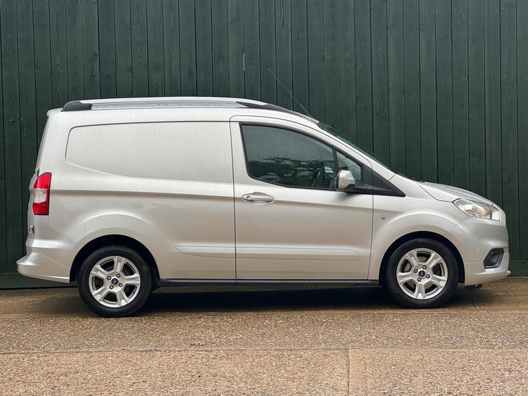 2022 Ford Transit Courier 1.0 EcoBoost Limited L1 Euro 6 5dr PANEL VAN Petrol Manual