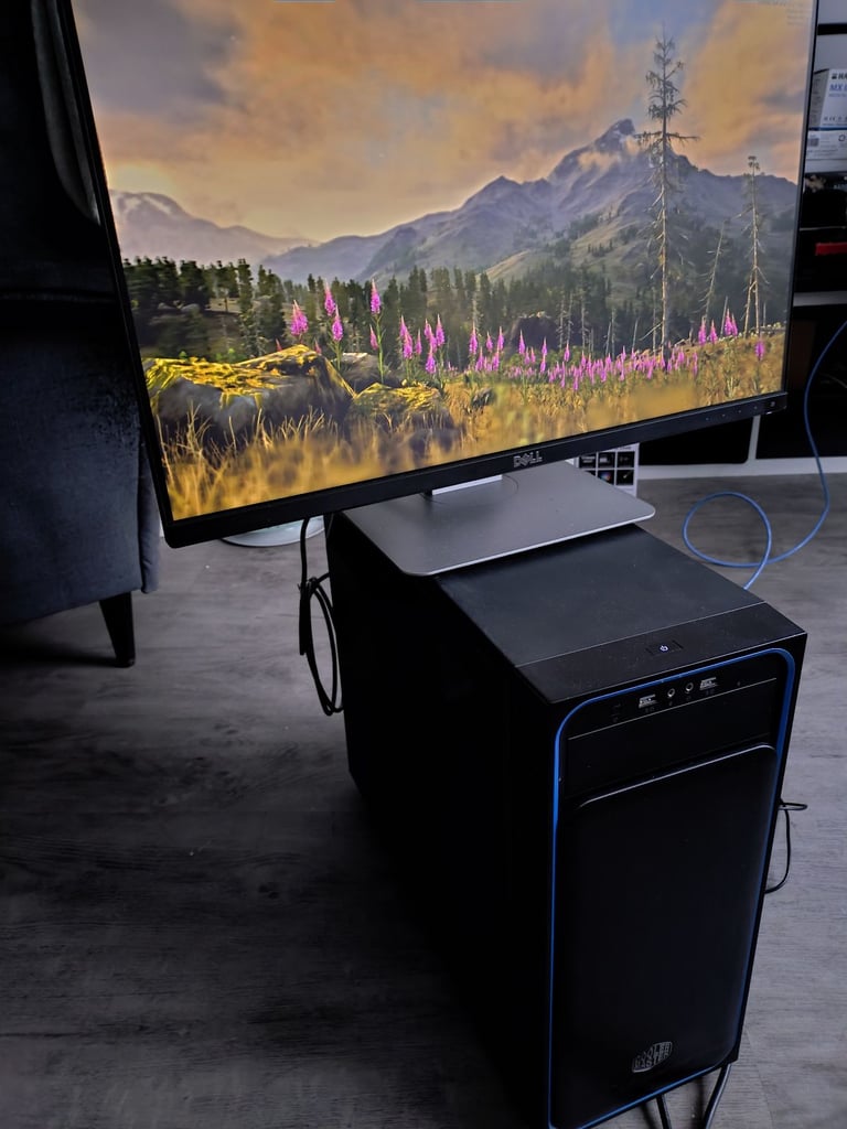 Windows 11 good spec Gaming PC, full setup, monitor, keyboard and mouse ...