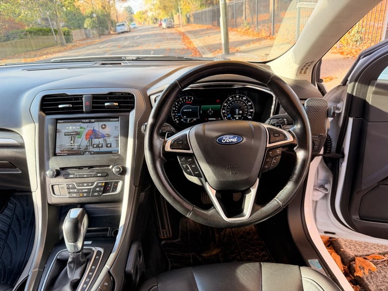 Ford, MONDEO, Hatchback, 2015, Semi-Auto, 1997 (cc), 5 doors