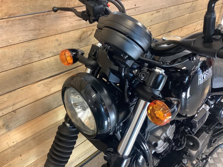 Hyosung GV 125 S AQUILA