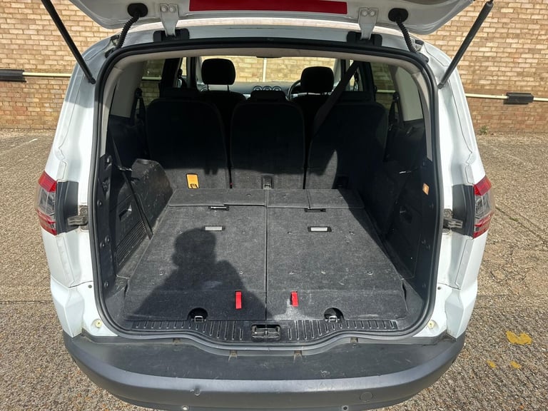 2011 Ford S-Max 2.0 TDCi 140 Titanium 5dr MPV Diesel Manual
