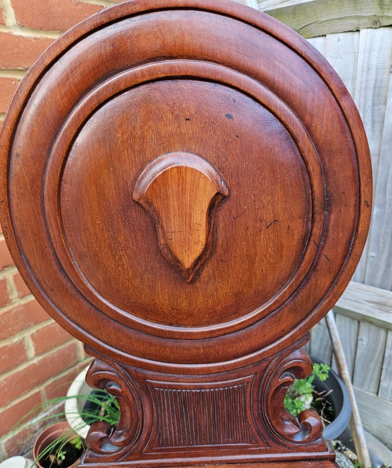 Antique 19th-century Mahogany Hall Chair (REFURBISHED)
