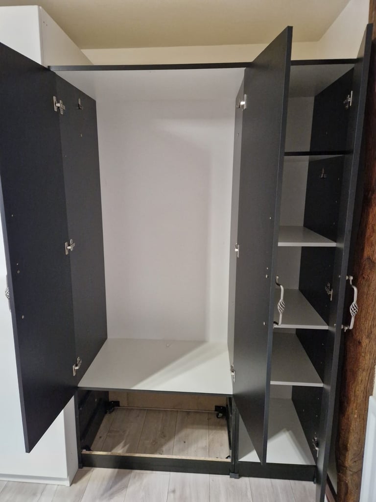Three door wardrobe 