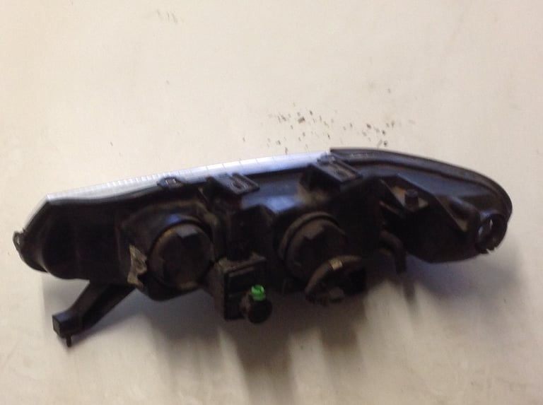 Rover 400 headlamp