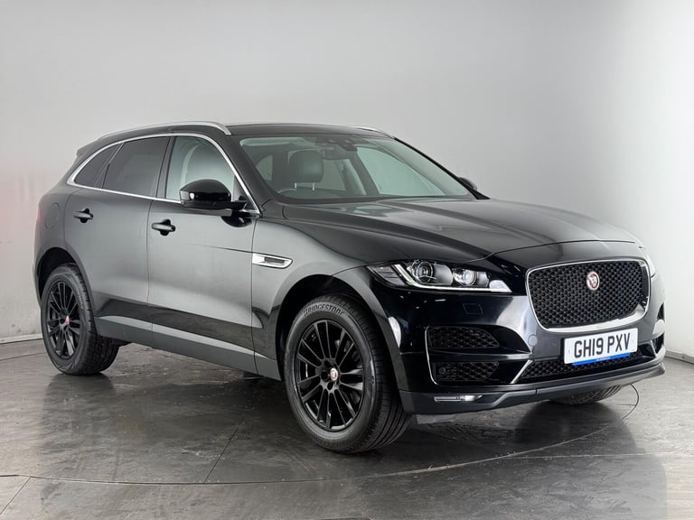 image for 2019 Jaguar F-Pace 2.0 P250i Portfolio Auto AWD Euro 6 (s/s) 5dr ESTATE Petrol Automatic