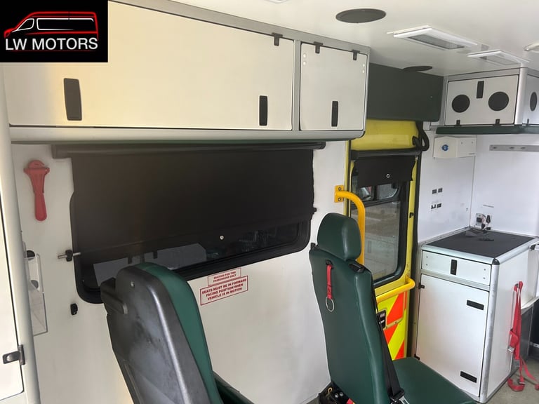 MERCEDES BENZ SPRINTER 519 CDI DIRECT EX AMBULANCE SERIVICS 2017 17 REG EURO 6